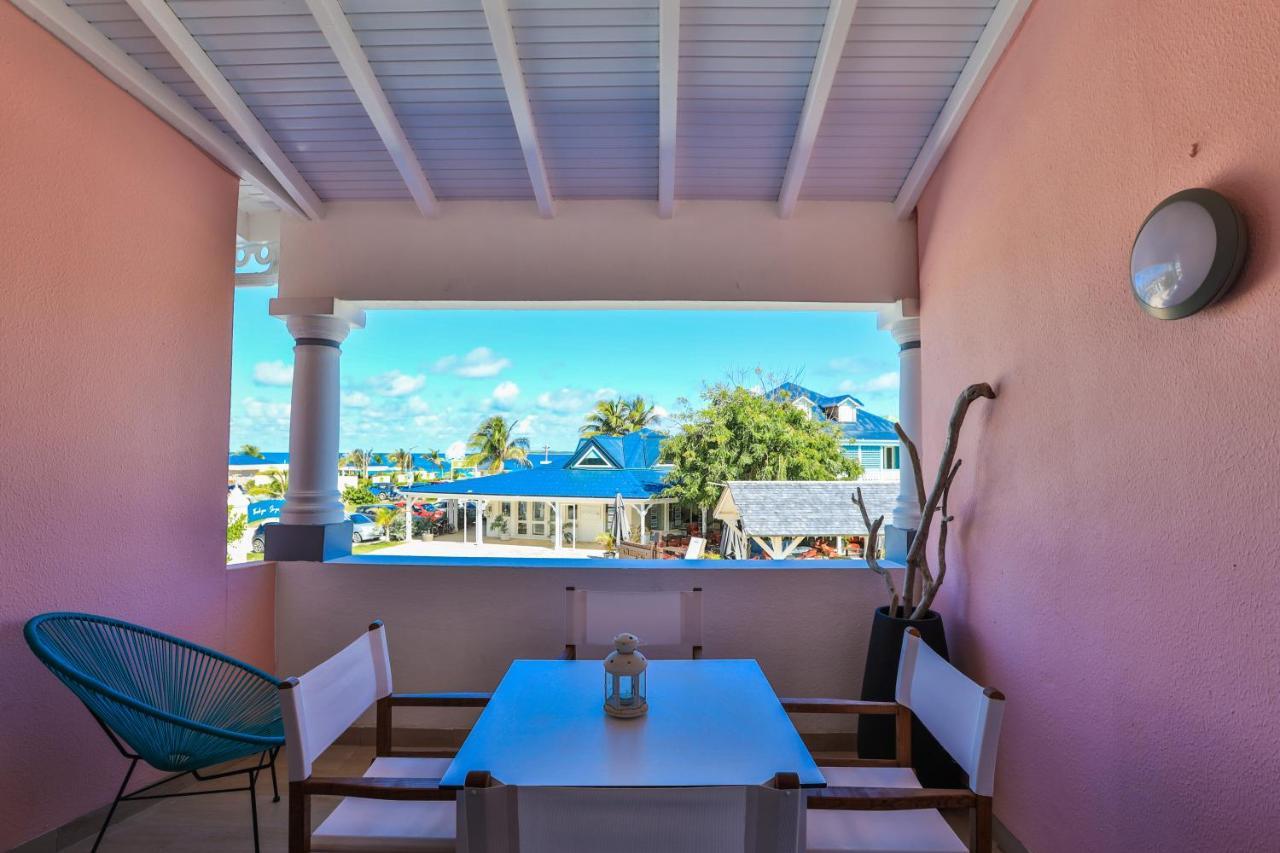 Stunning New Apartment With View Of Orient Bay Quarter of Orleans Extérieur photo
