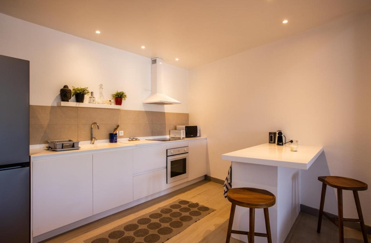 Stunning New Apartment With View Of Orient Bay Quarter of Orleans Extérieur photo